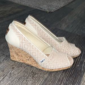 Toms Wedges